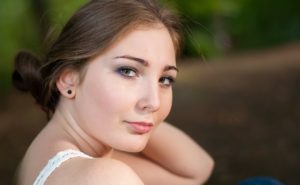 Dobór kremu a rodzaj cery – naturalny krem do twarzy do cery normalnej i do cery suchej