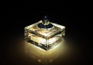 FM – zapachy pełne inspiracji. Odpowiedniki perfum FM – lista perfum